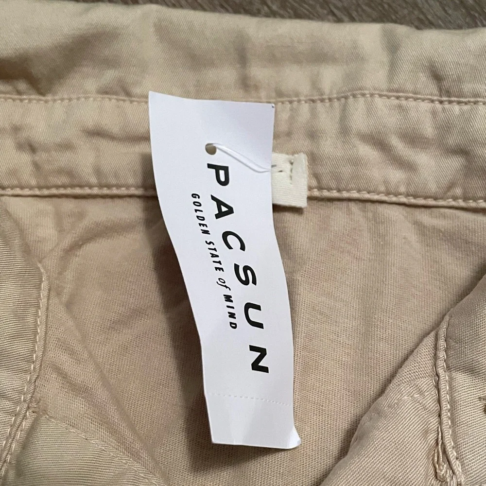 Collared Slim Tee - Picture 3 of 4